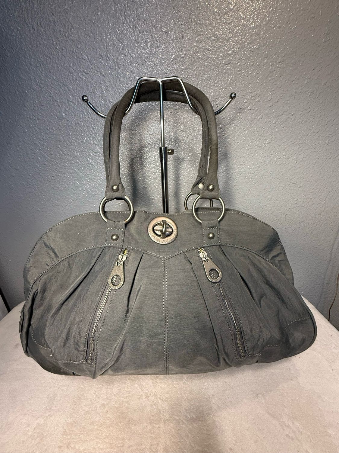 Baggallini gray nylon east west shoulder bag
