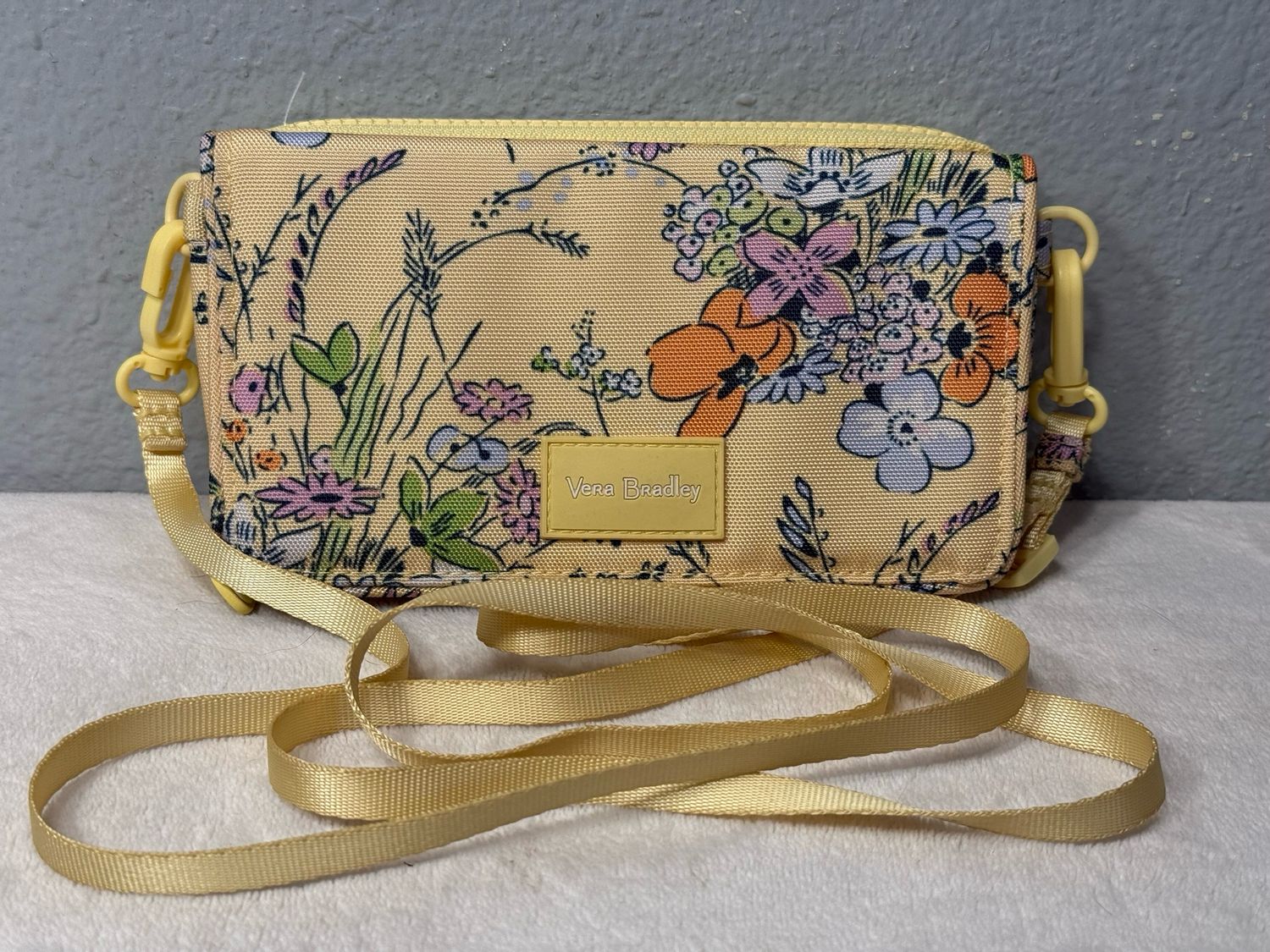 Vera Bradley Sunlit Garden, Nylon Canvas Crossbody WOC NWOT!