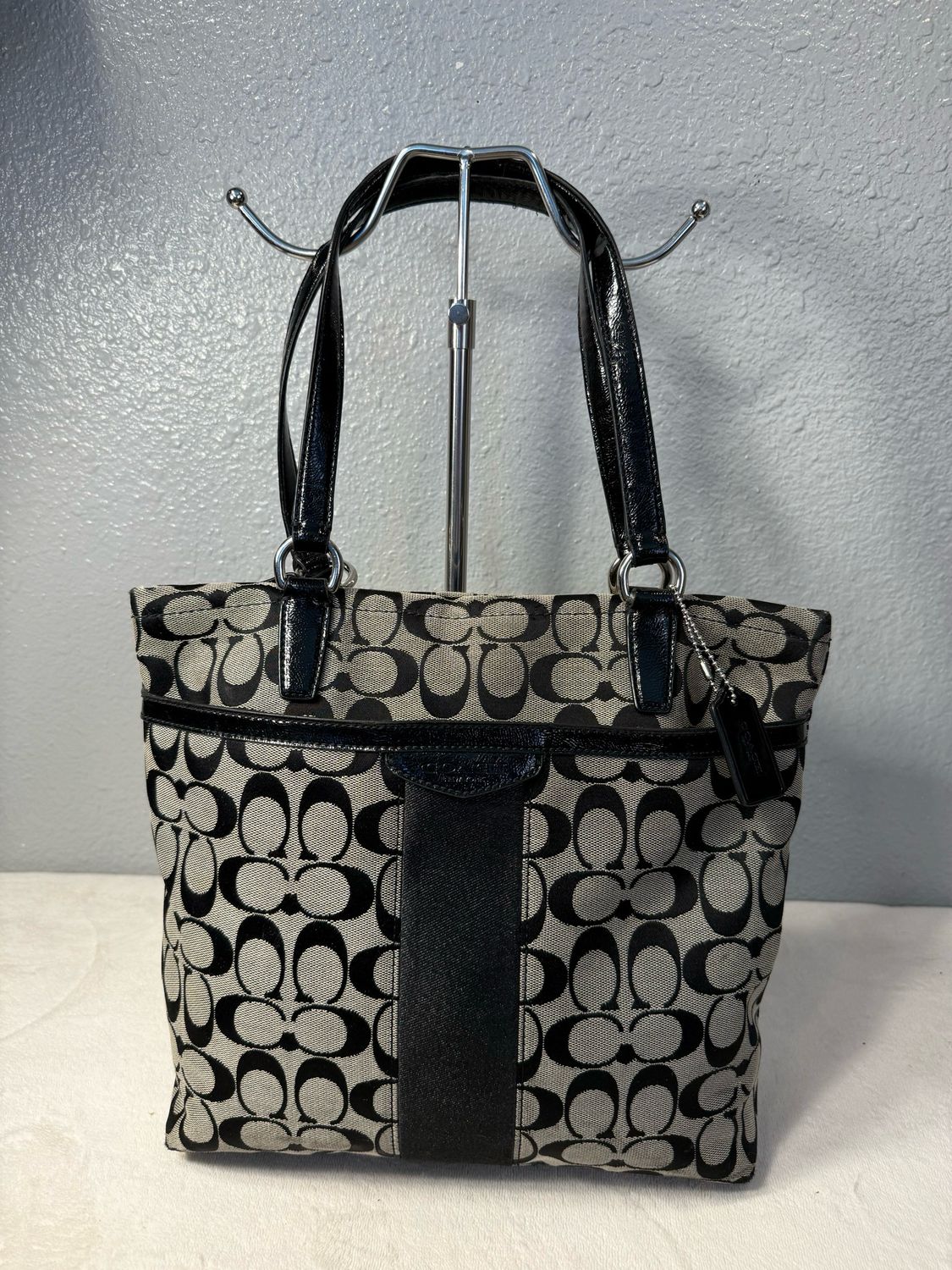 Coach Vintage Black And Gray Jacquard Tote ON POSH $198!