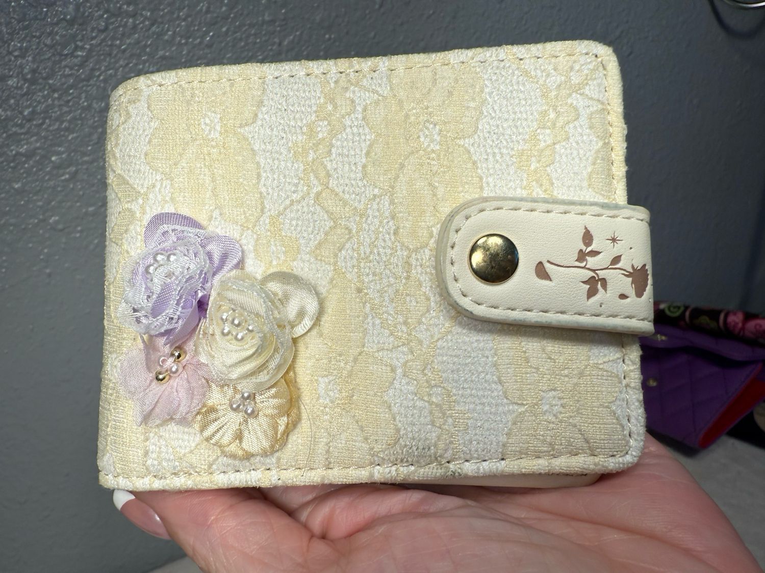 Disney Loungefly Beauty And The Beast, Cream, Lace Wallet NWOT!