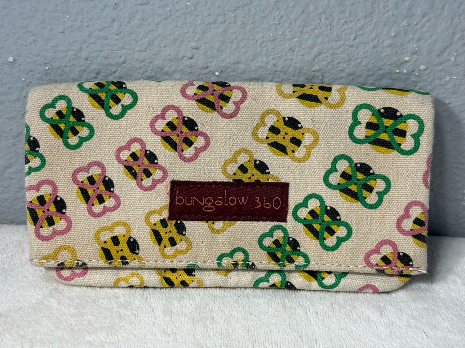 Bungalow 360 Canvas Bumblebee Wallet