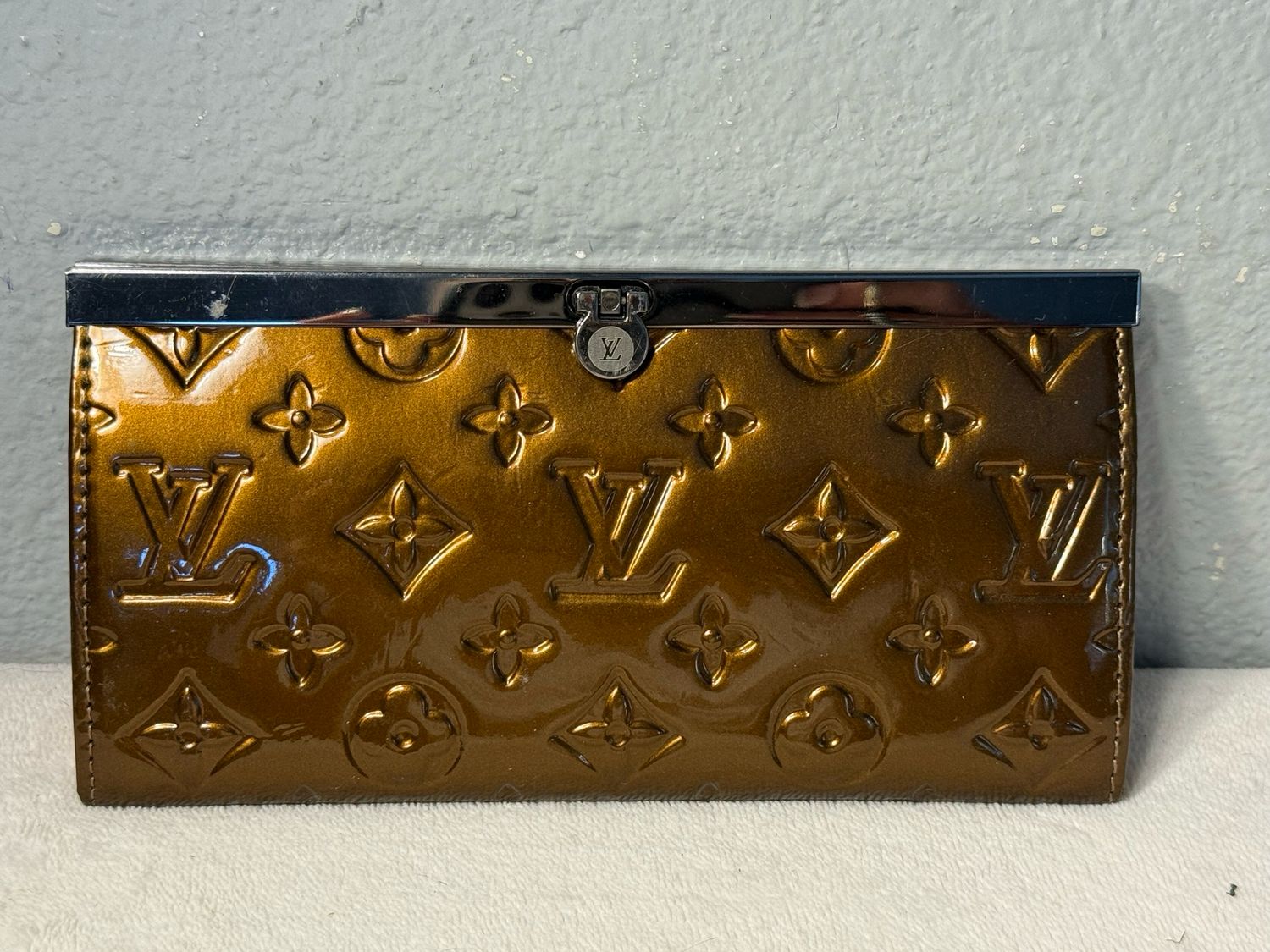 Louis Vuitton Inspired Brown Framed Wallet NWOT!