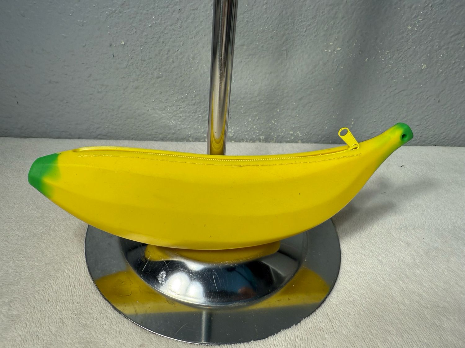 Unbranded Rubber Banana Novelty Pouch