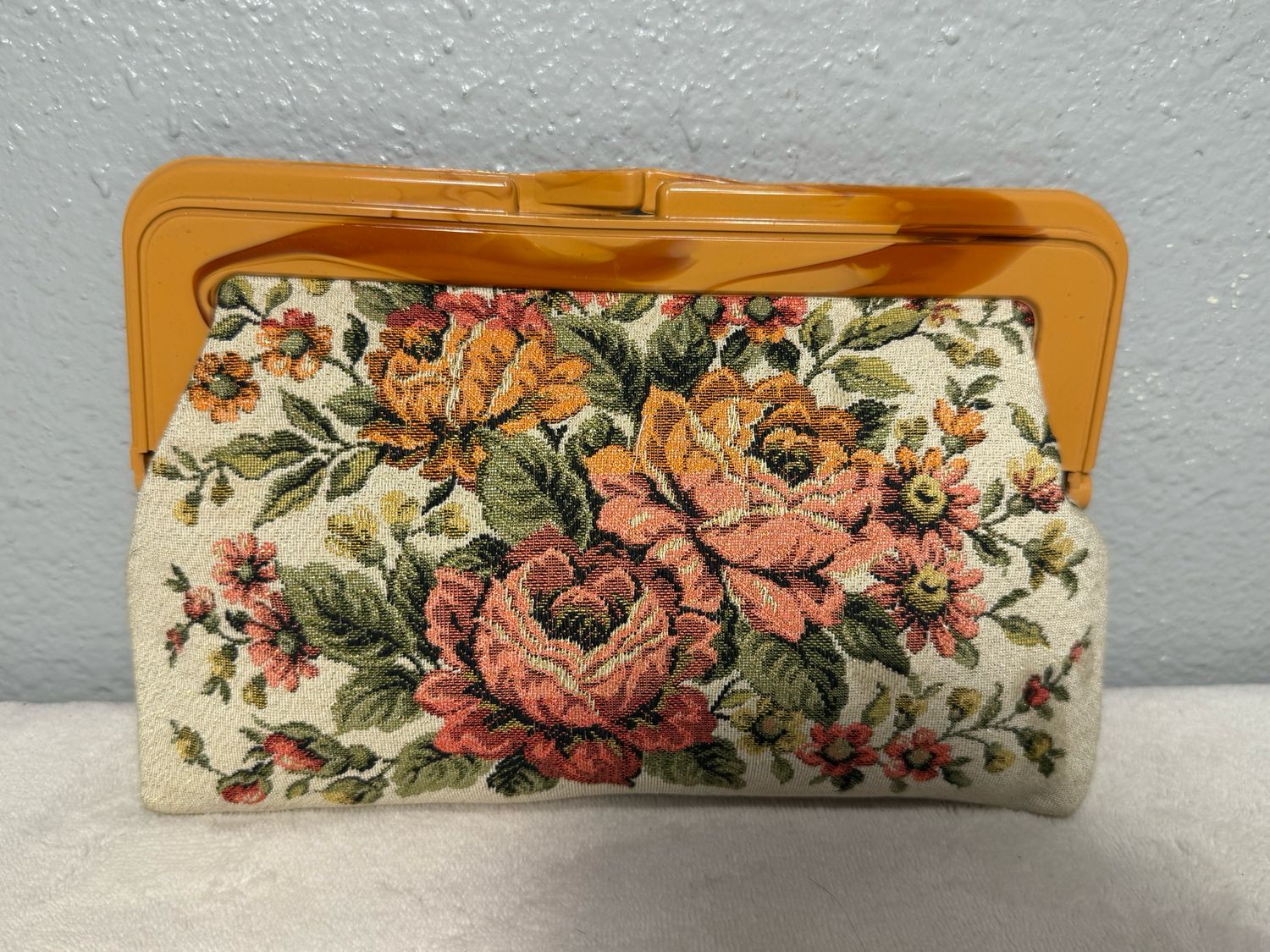 Unbranded Vintage Tapestry Framed Clutch