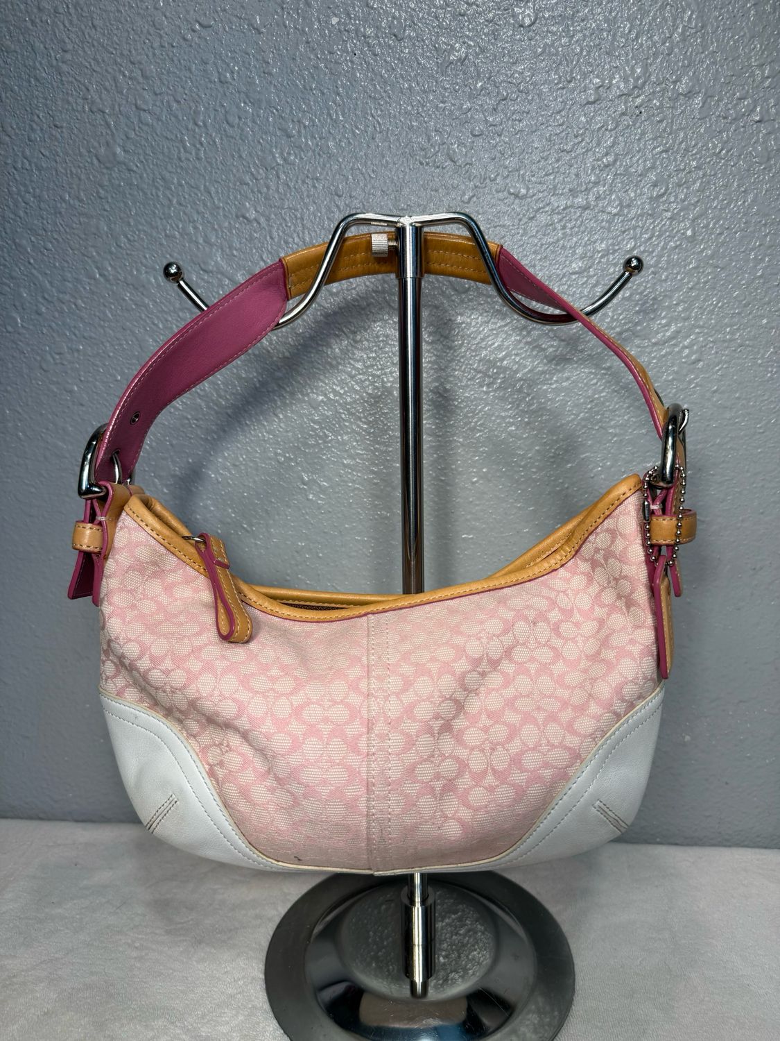 Coach RARE VINTAGE Baby Pink #Min Signature Soho Hobo