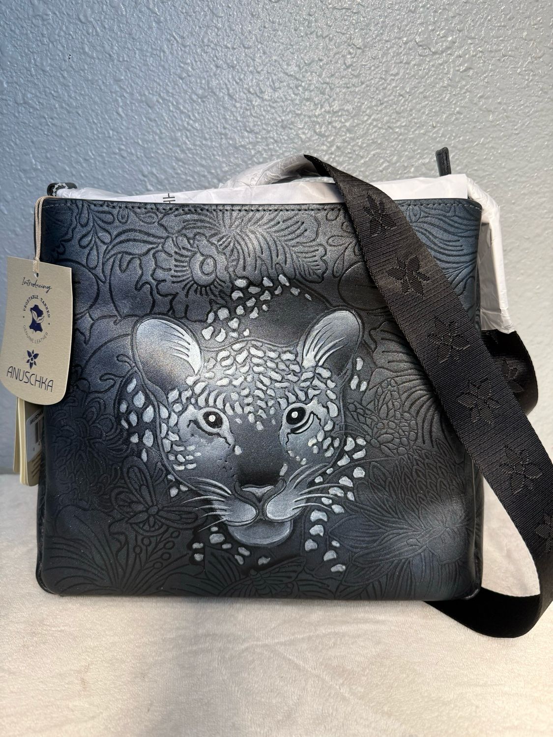 Anushka Gray Leather Snow Leopard Crossbody Bag NWT!
