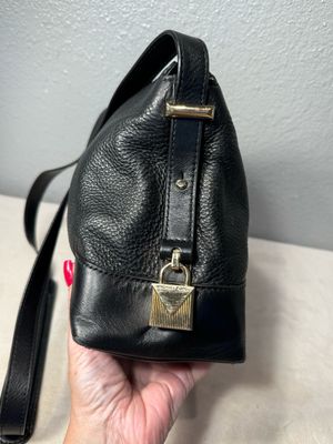 Michael Kors, RARE black leather Crossbody