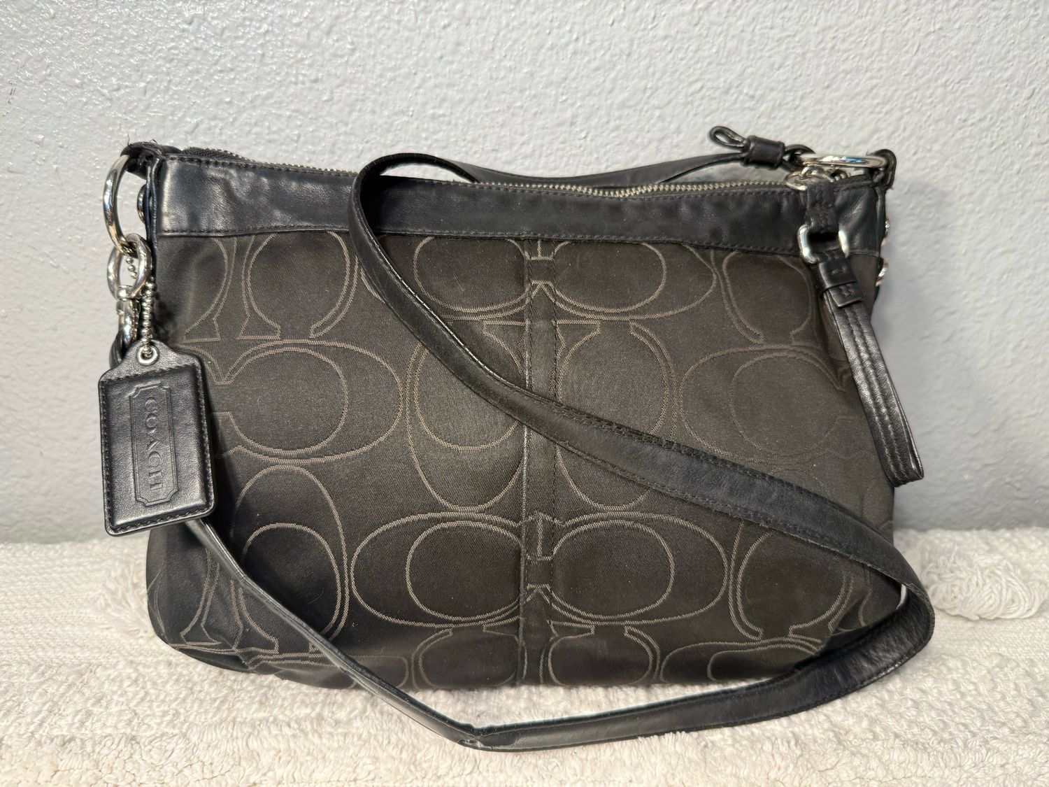 Coach Black Jack Card And Leather Signature Cross Body