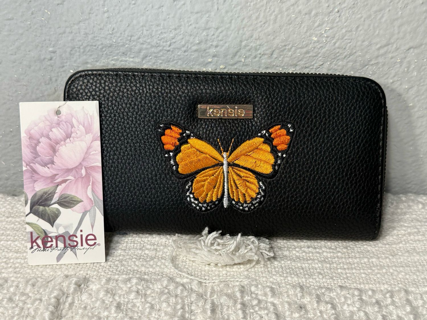 Kensie Black, Vegan Leather Embroidered Monarch Butterfly Wallet NWT! Retail $38.00