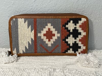 Shyanne Brown Sarape Vegan Wallet NWOT!