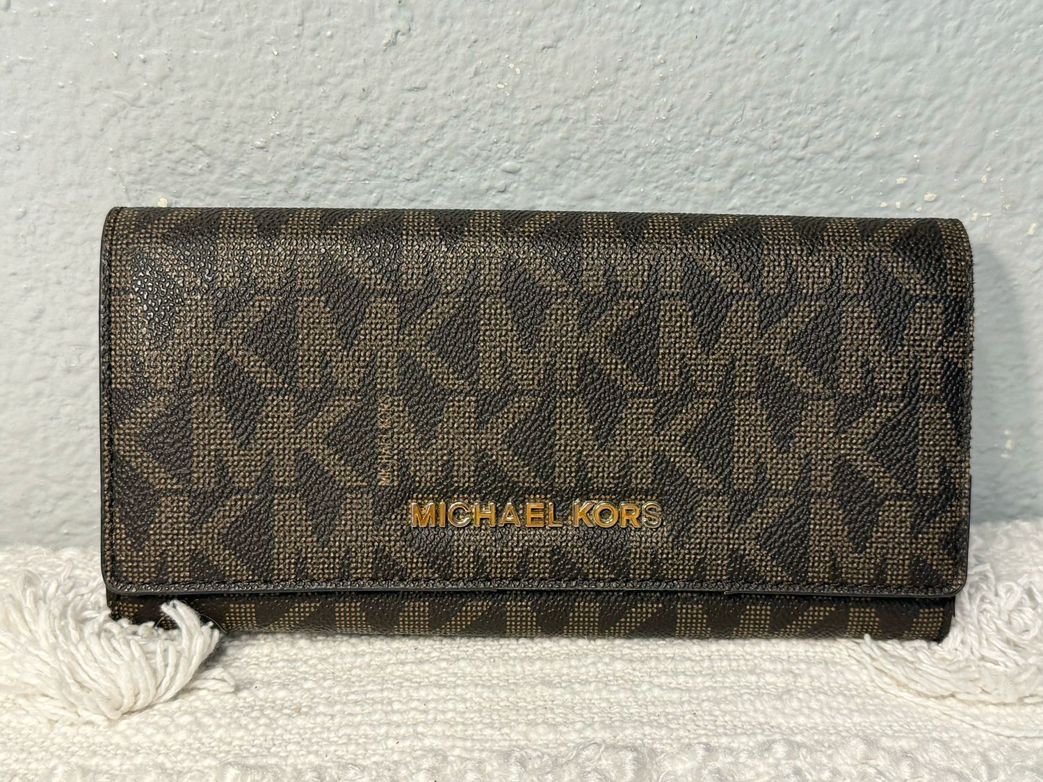 Michael Kors Brown Saviano Leather Signature Wallet NWOT!