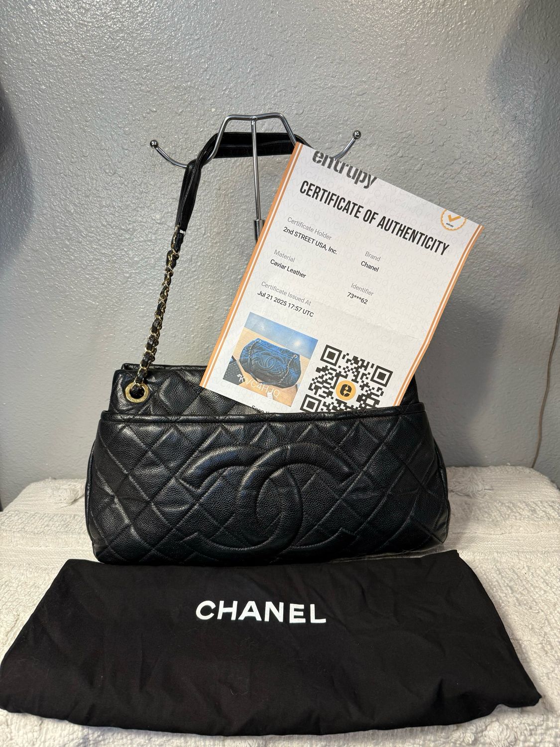 AUTHENTIC Chanel Black Caviar Tote/Crossbody