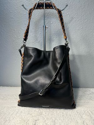 Rebecca Minkoff, Chase Black Smooth Leather Crossbody Or Shoulder Bag LIKE NEW! $150 Online!