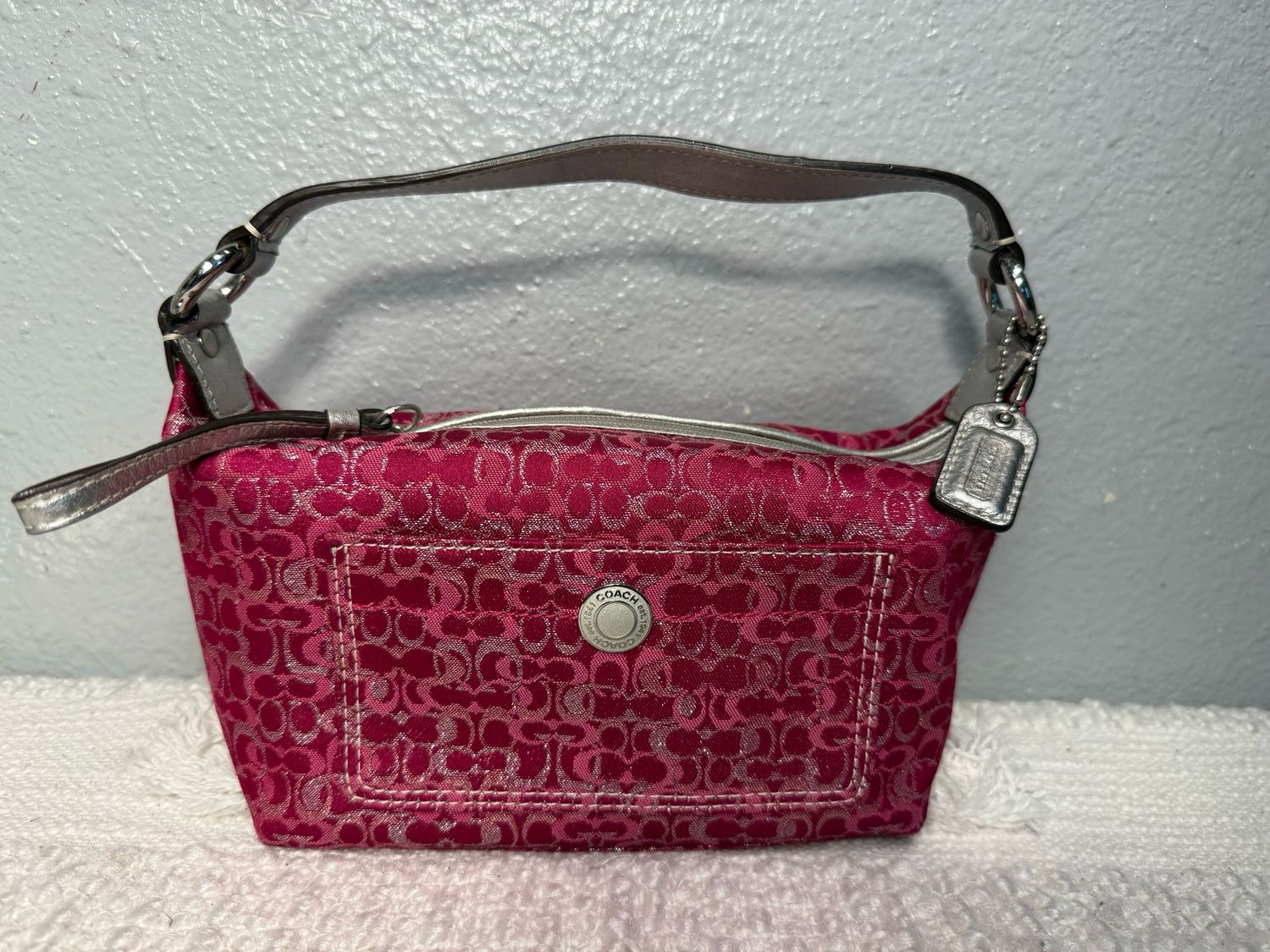 Coach Vintage Raspberry Life. Baguette NWOT!