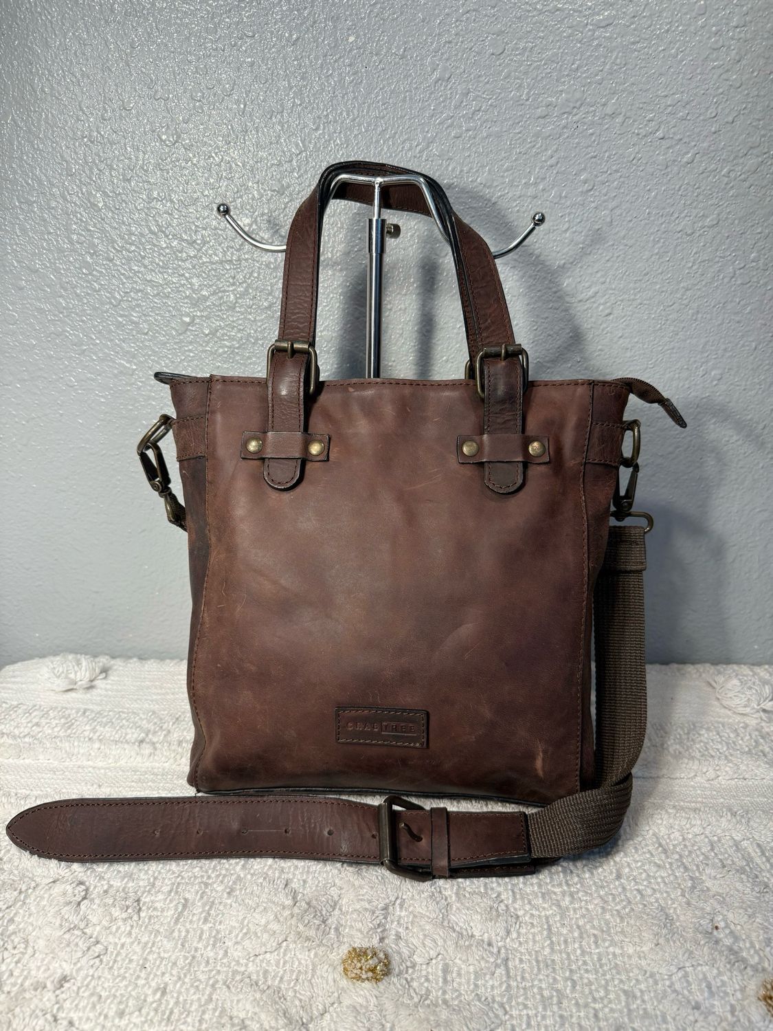 Crabtree Brown, Distressed, Leather Satchel LIKE NEW!
