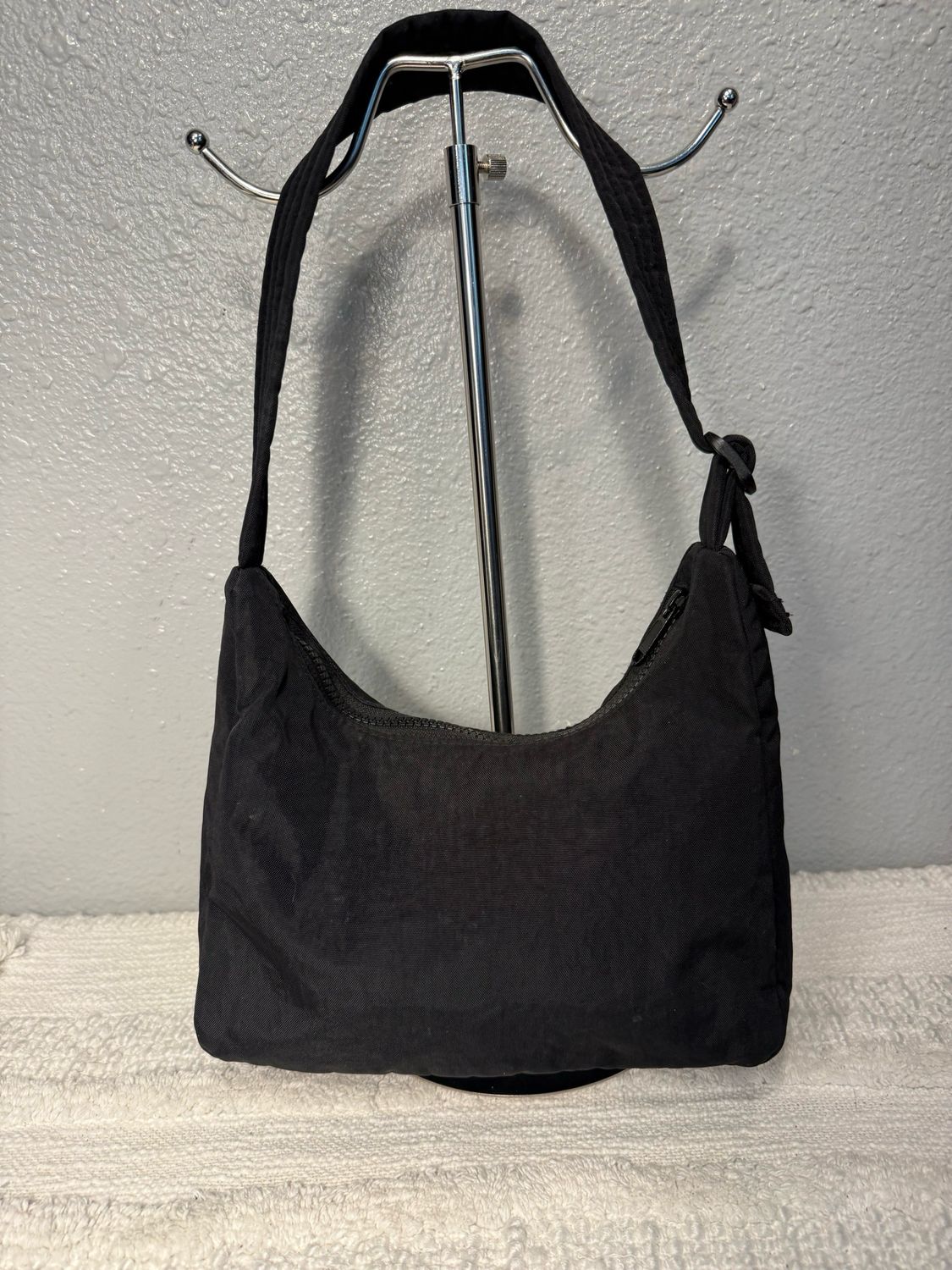 BAGGU Black Nylon Shoulder Bag NWOT!