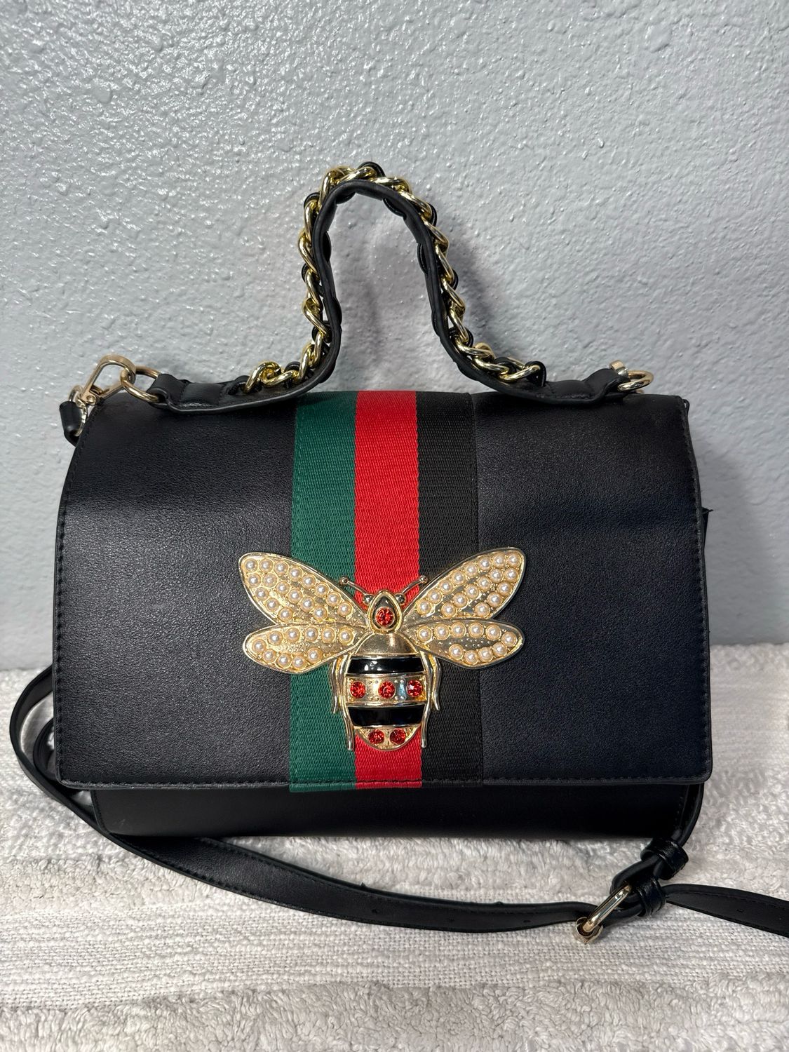 Unbranded LeatherLike, Gucci Bee Inspired Crossbody Handbag
