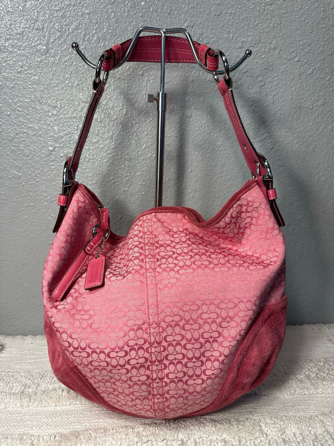 Coach vintage pink mini signature Soho hobo