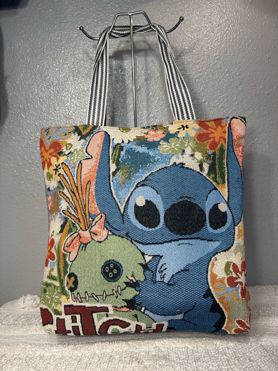 Unbranded Stitch, Tapestry Tote, New Without Tags!