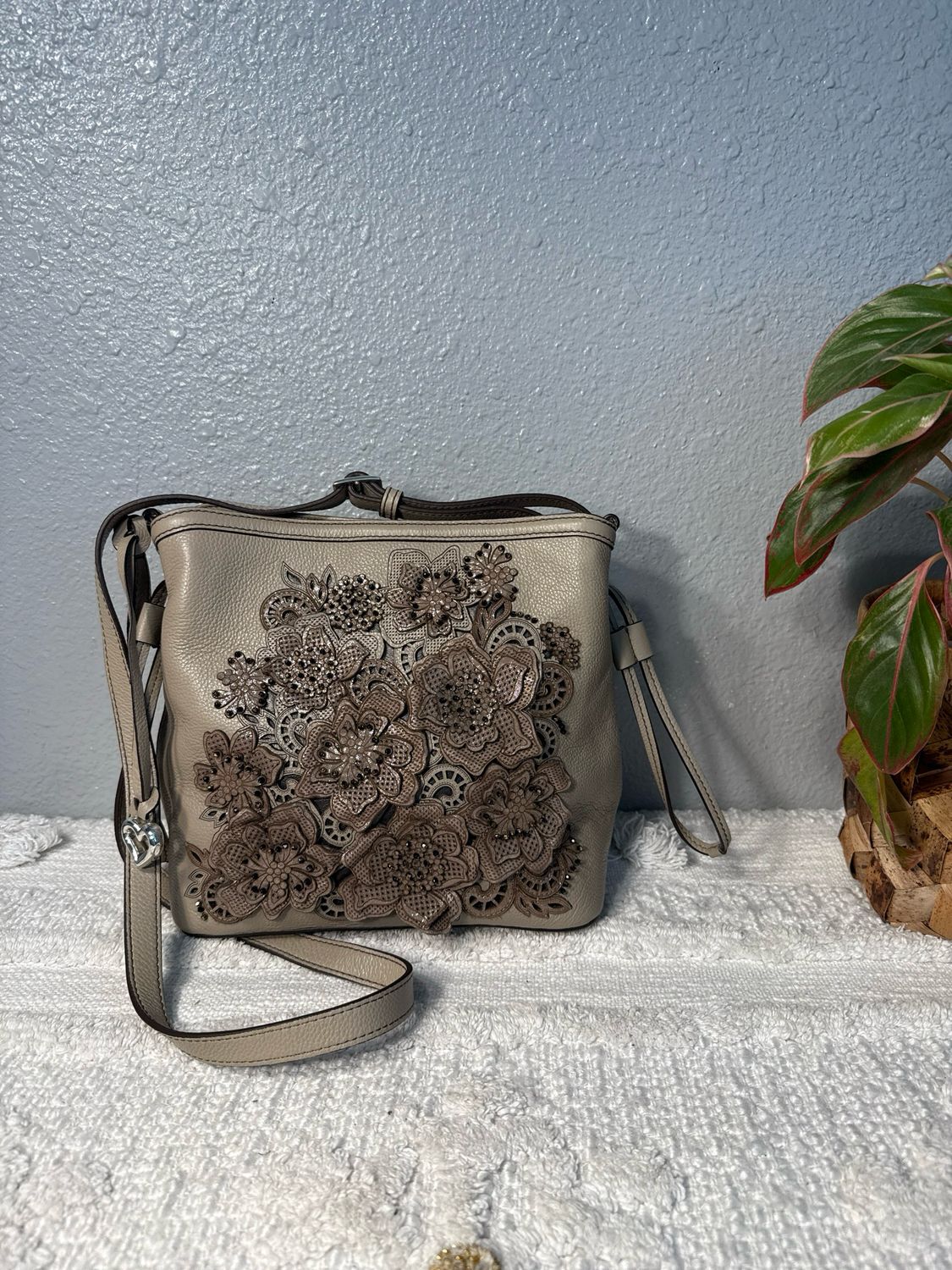 Brighton Nicolette Beaded Floral Top Leather Crossbody Bag new without tags! Compare at $298