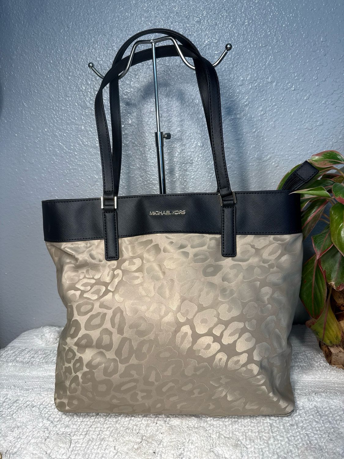 Michael Kors Leopard Nylon And Black Saviano Leather Morgan Zip Top Tote Retail $178 New With Tags!