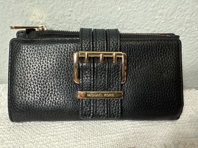 Michael Kors, Black Pebbled, Leather Wallet Like New