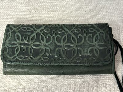 Alex And Ani Emerald, Green, Distressed, Debossed, Leather Wallet