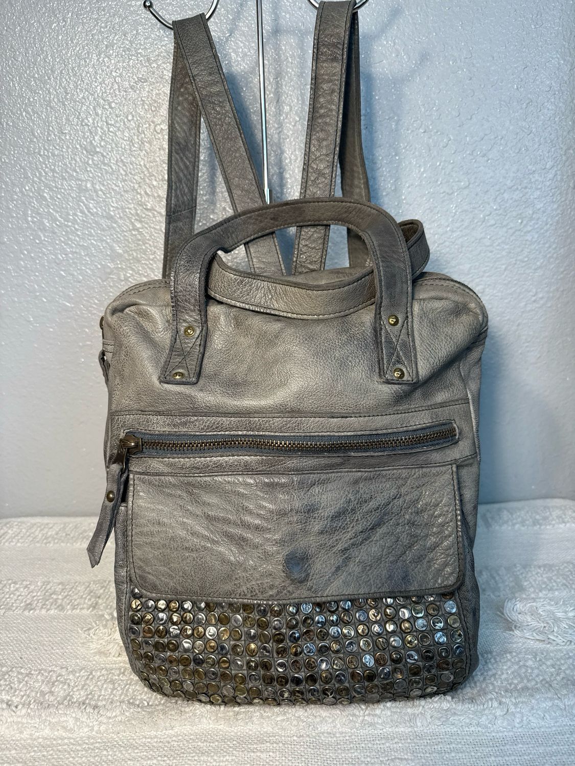 Castanza Italy Gray Distressed Leather Studded Convertible Backpack And Shoulder Bad Retail $495