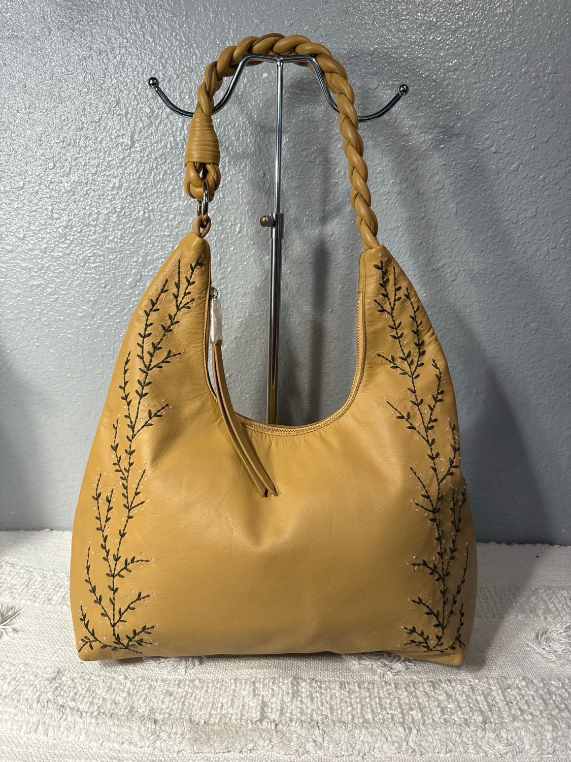 Cold Water, Creek Tan, Leather Embroidery Vines, New Without Tags!