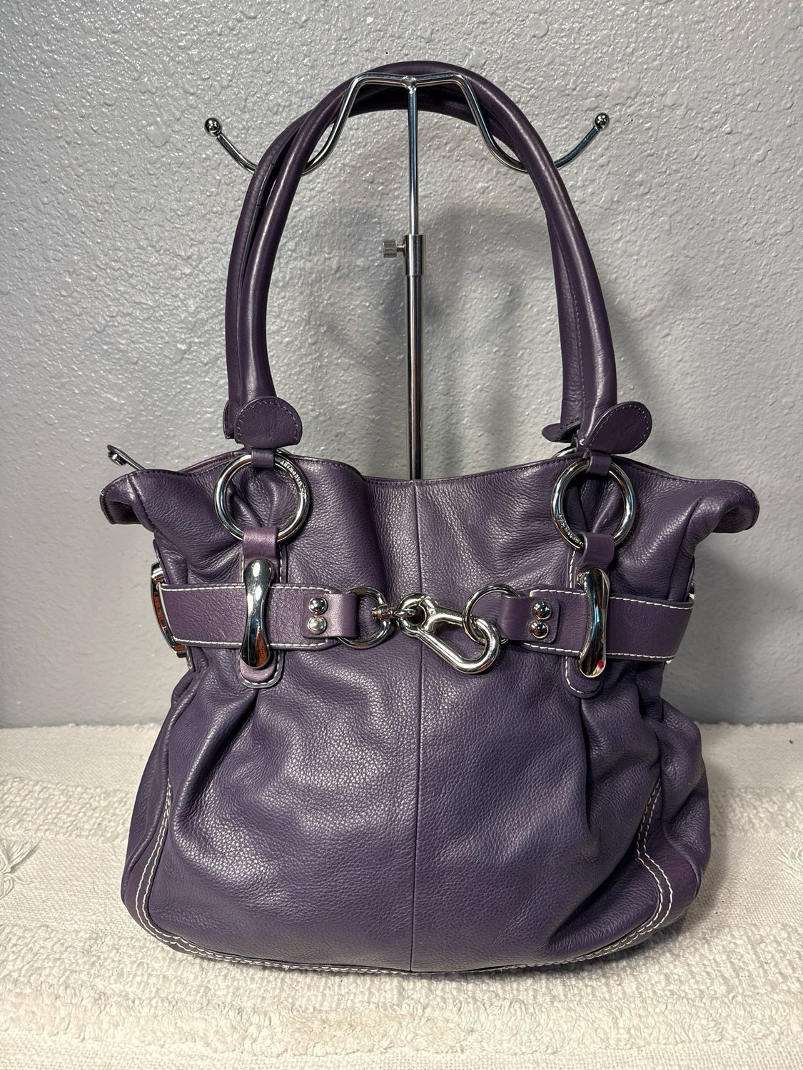 B Makowski, Purple, Leather Vantage Shoulder Bag