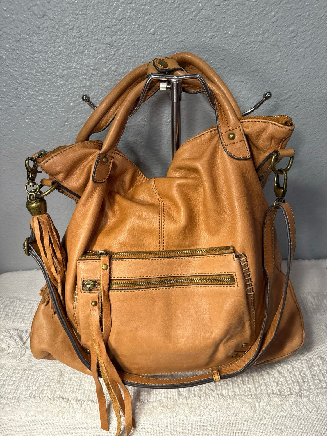 Lucky Brand, Brown, Leather Satchel Like New!