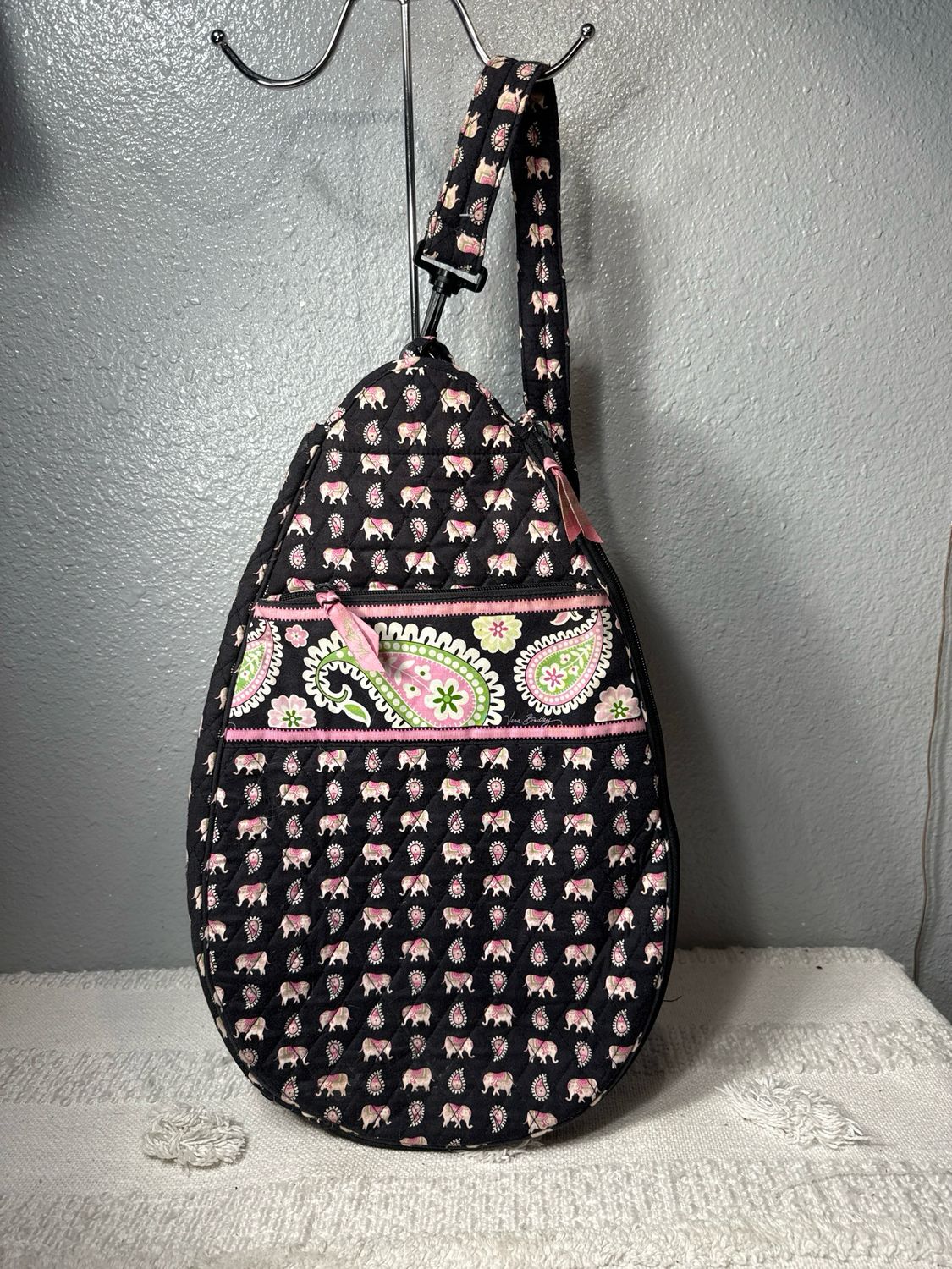 Vera Bradley, Pink Elephant, Quilted Vintage Sling Bag