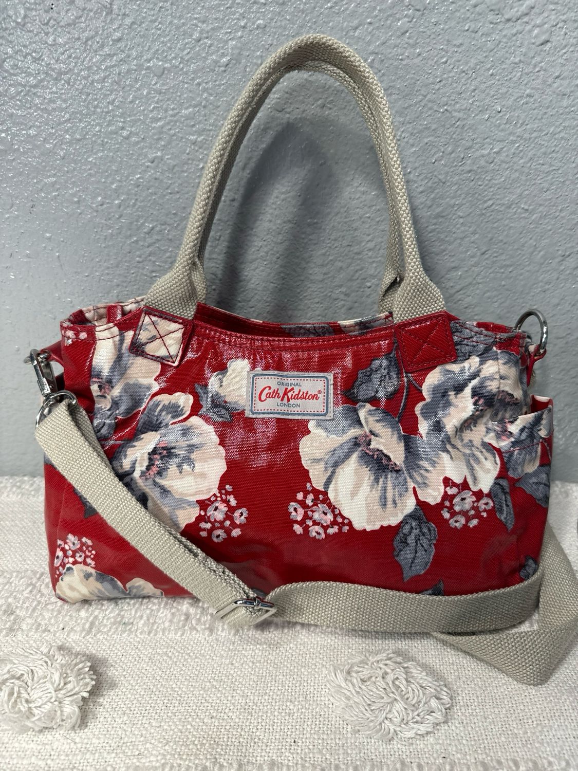 Cath Kidston Red Coated Canvas Floral Satchel LIKE NEW!