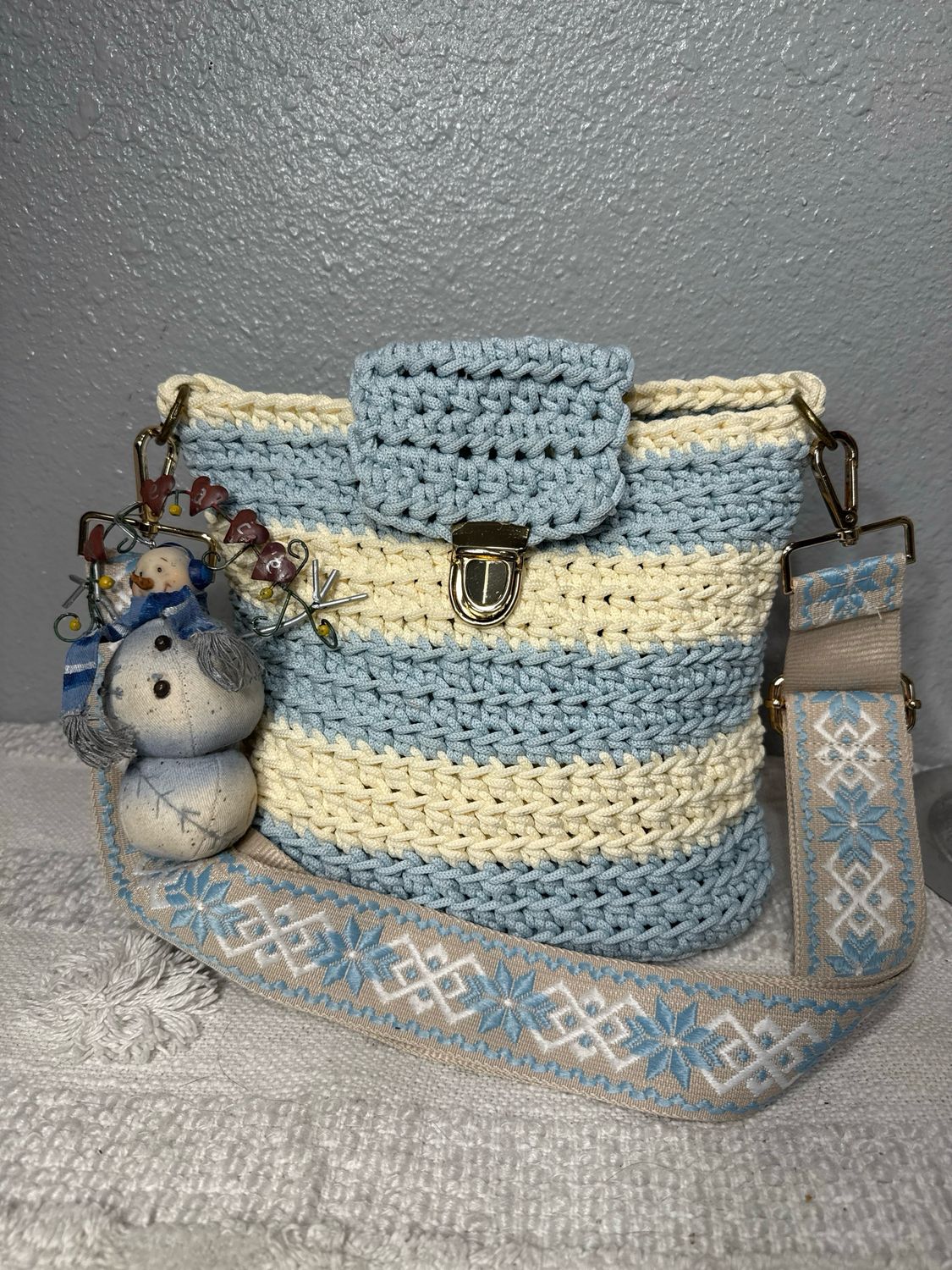 Unbranded, Baby Blue And Ivory Snowman Crochet Crossbody Bag New Without Tags!