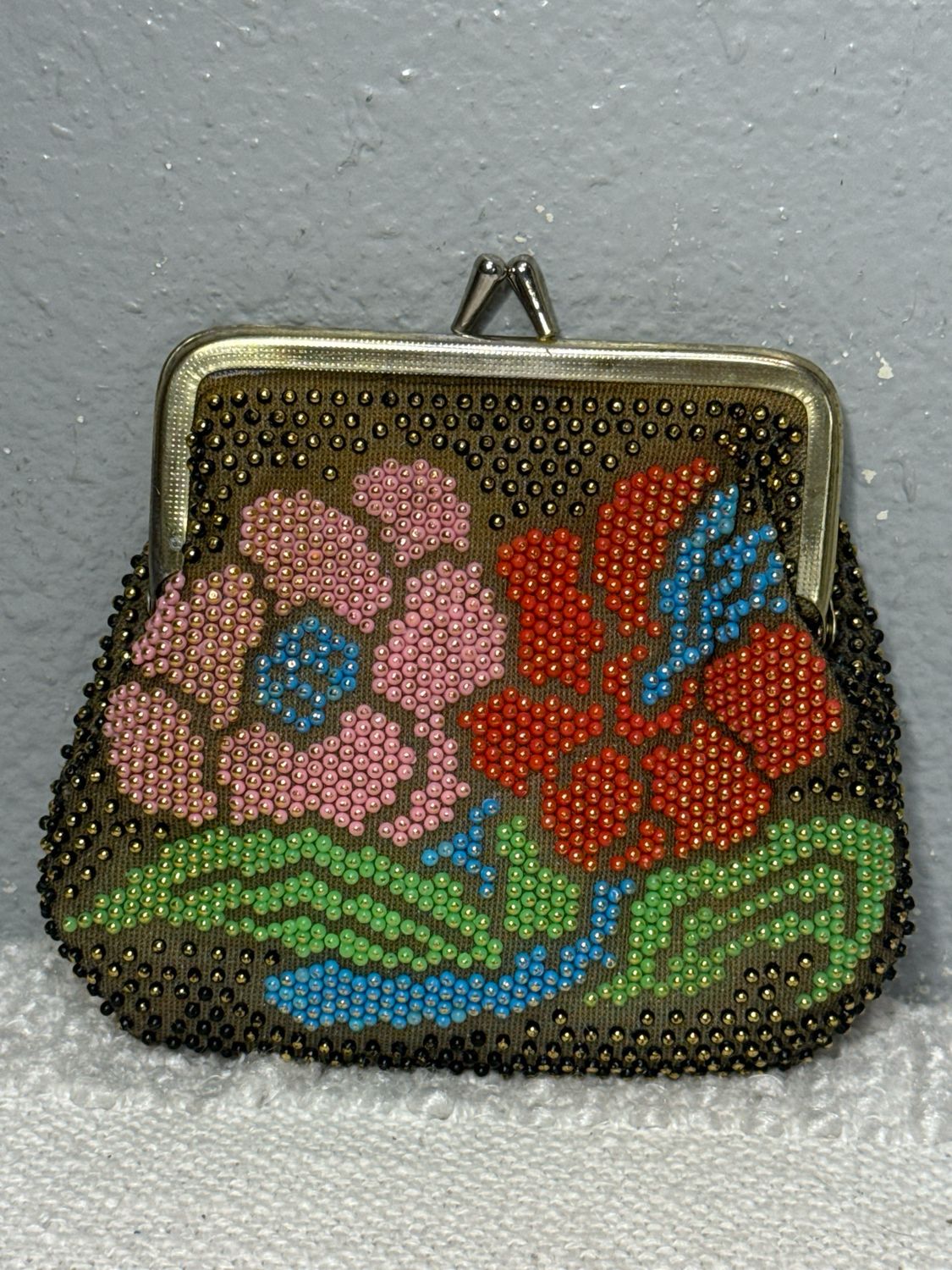 Vintage 1970S Beaded KissLock Coin Purse