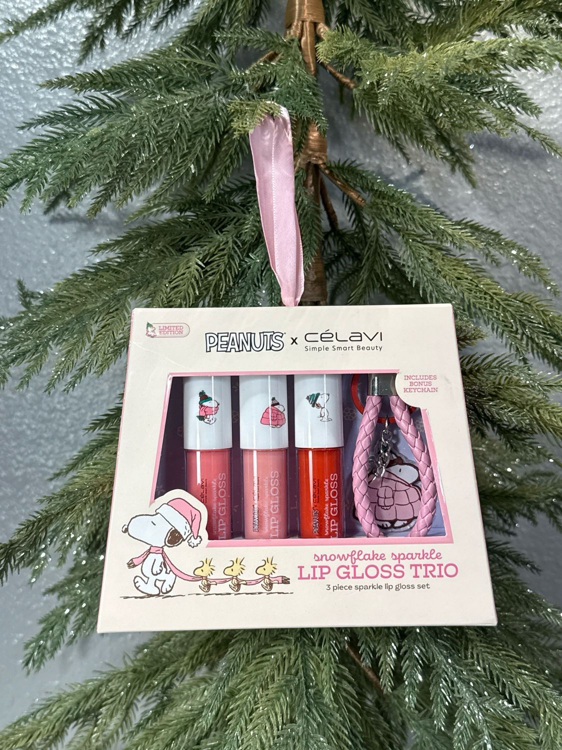 Peanuts Snoopy Set Of Three Lip, Glosses, And Keychain New With Tags