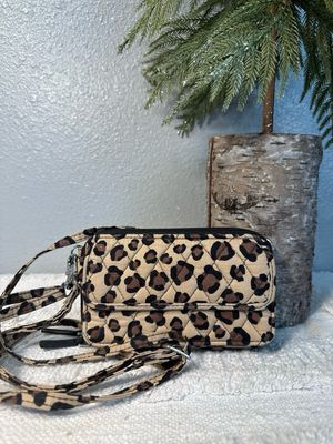 Vera Bradley Leopard Quilted Woc LIKE NEW!
