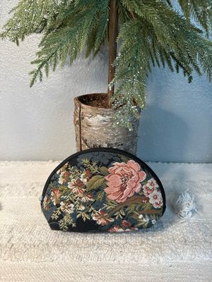 Signare Floral, Tapestry, Cosmetic Bag Or Catchall NWOT $28 Online!