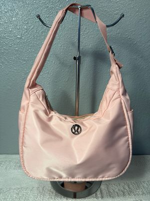Lululemon Baby Pink Nylon City Essentials, Hobo Bag NWOT!