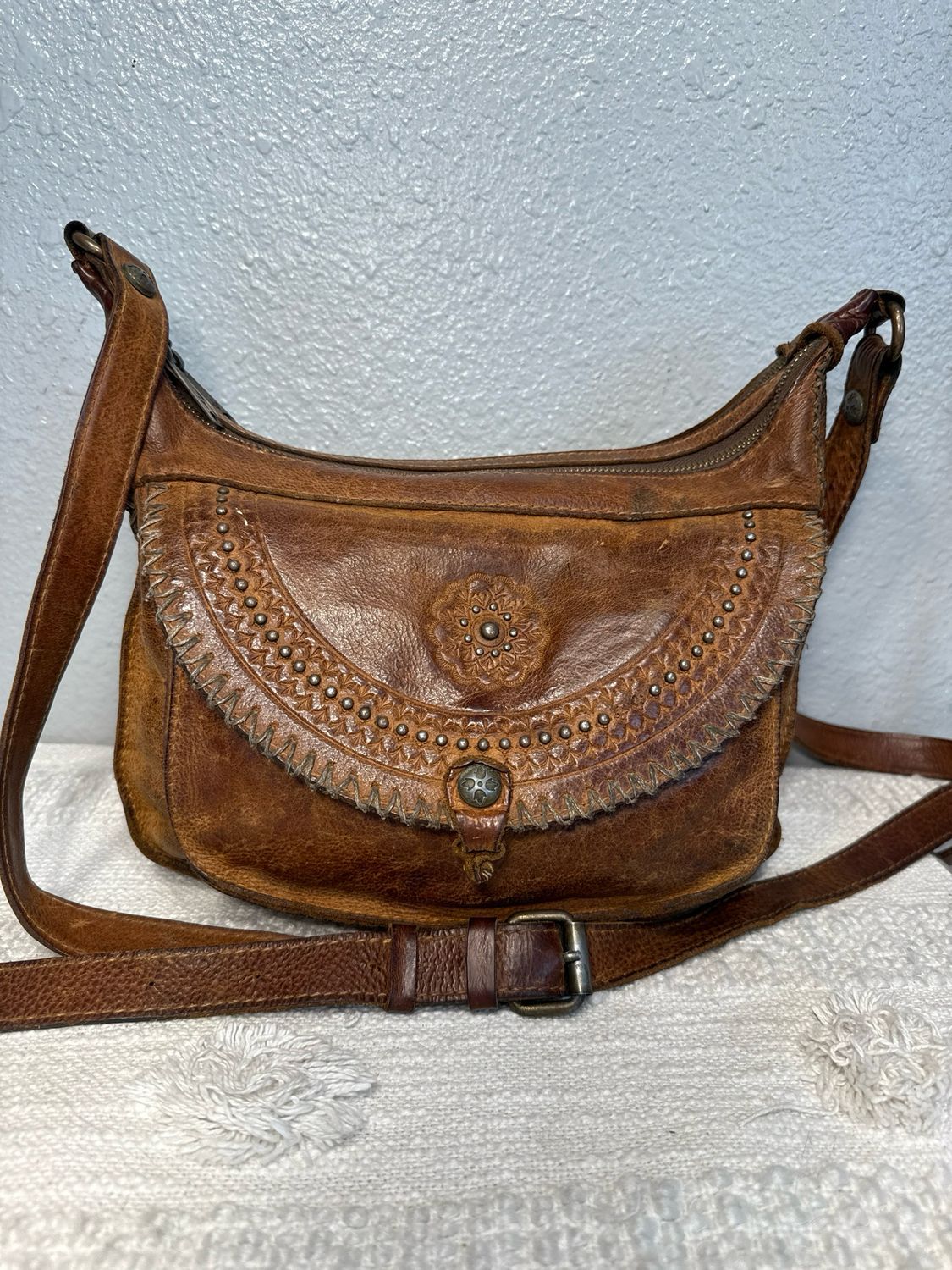 Patricia Nash Distressed Brown, Leather Cross Body