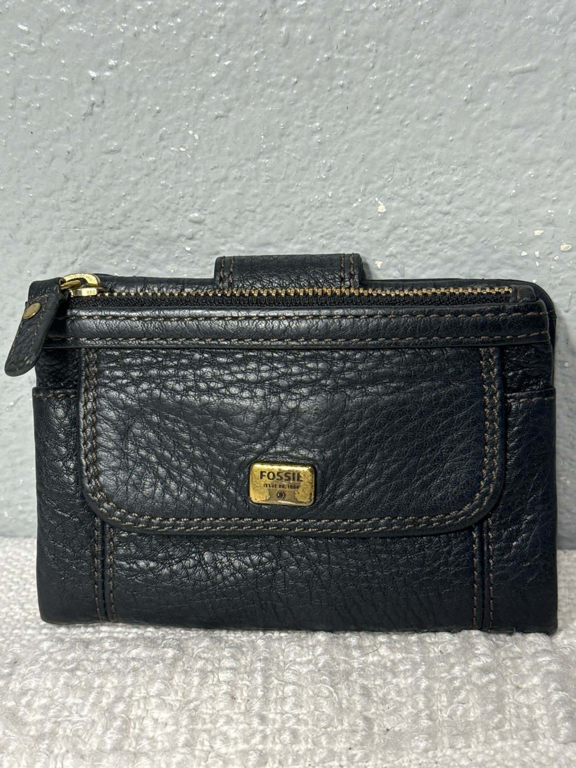 Fossil, vintage, black leather wallet