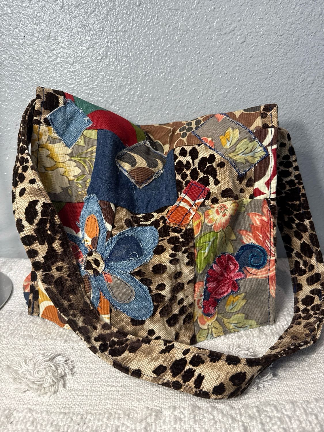 Unbranded, Custom One-Of-A-Kind, Peace, Love And Paws Cotton Crossbody Bag NEW UNUSED!