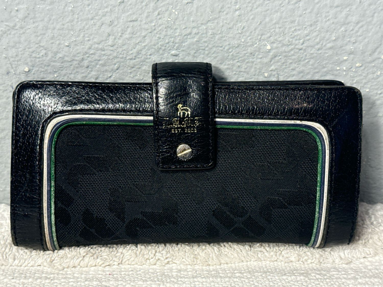 Gwen Stefani Lamb, Black Card And Leather Kiss Lock Wallet Vintage