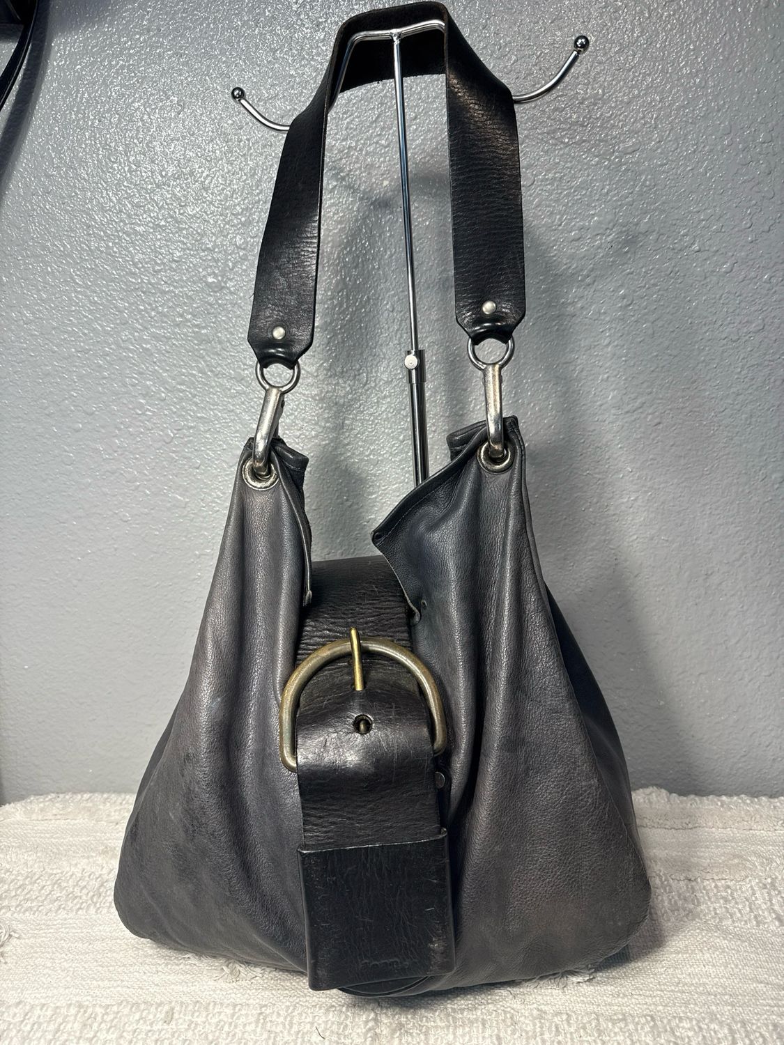 dean. Black Leather Belted Hobo Bag Vintage.
