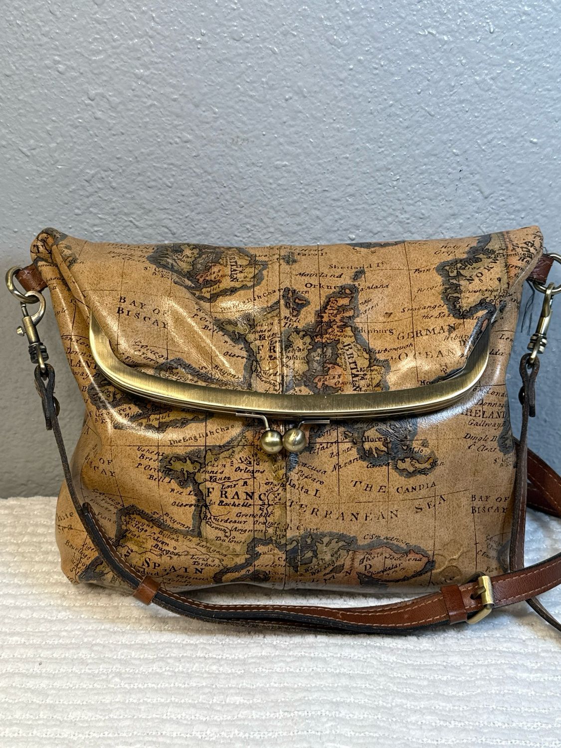 Patricia Nash Brown Leather Mattress Kiss Lock Crossbody BagNWOT!