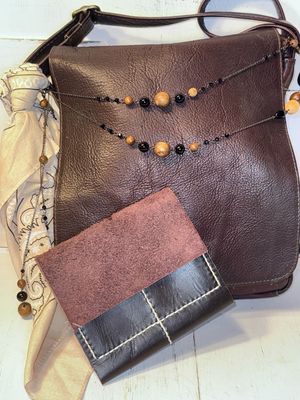 BUILD A BAG  Vintage Le Donne Leather Collection Chocolate Brown Crossbody