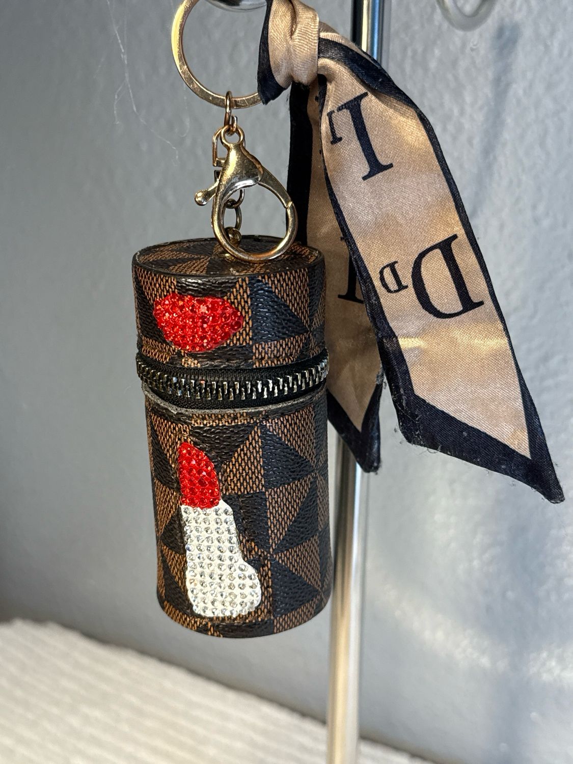 Unbranded Zipper Pouch, Key Fob Keychain With Rhinestone Lips And Lipstick