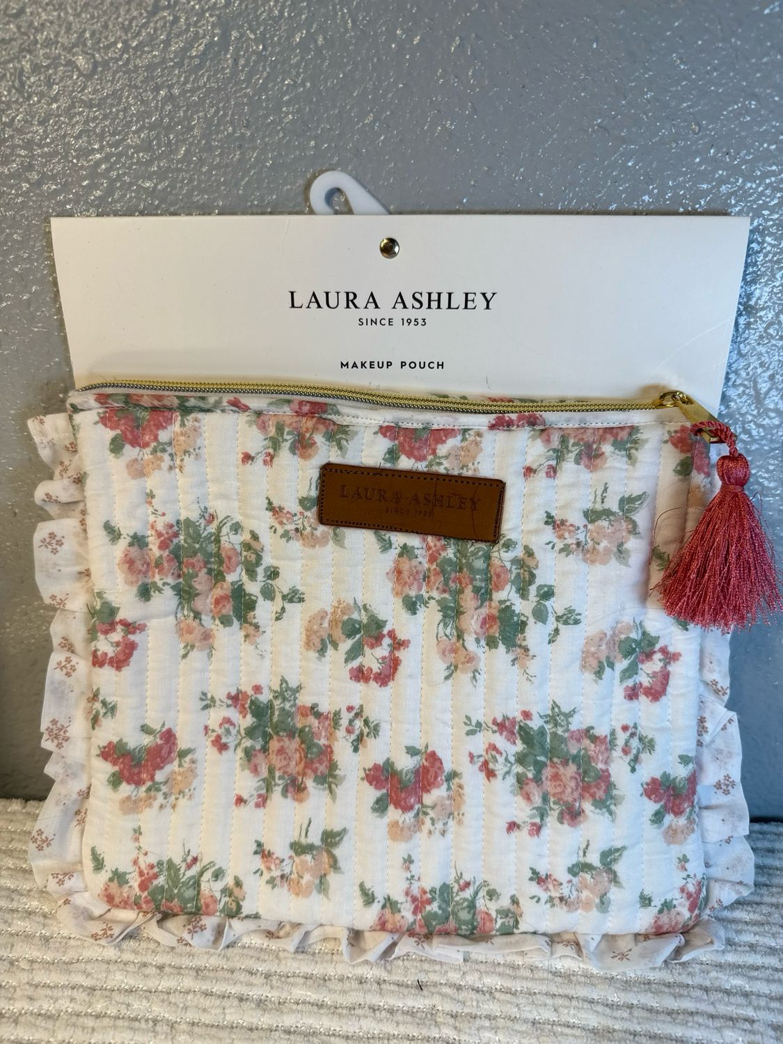 Laura Ashley, Pink Floral Quilted Pouch NWT