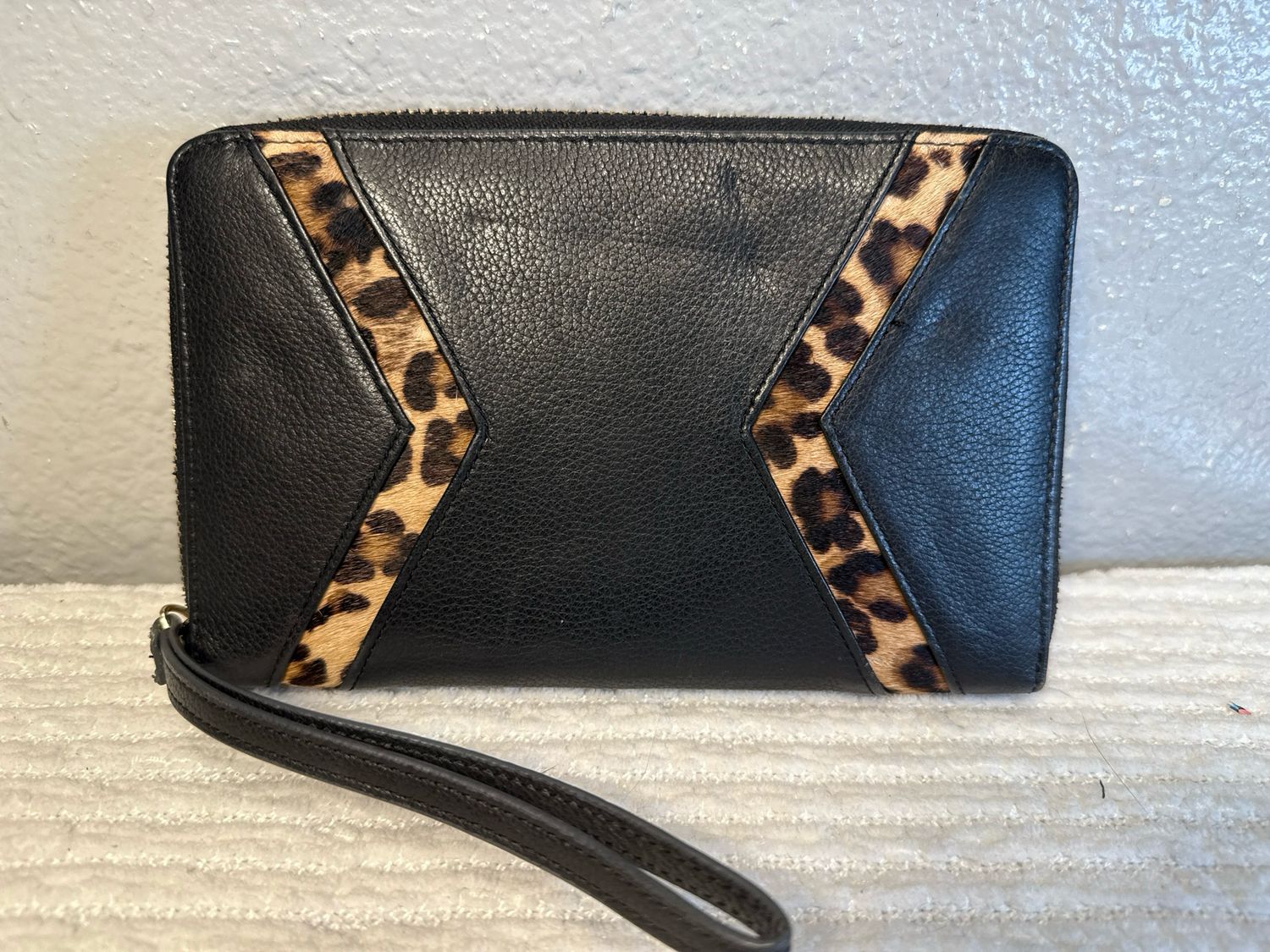Silpada Black Leather W Leopard Kisslock Wristlet Wallet