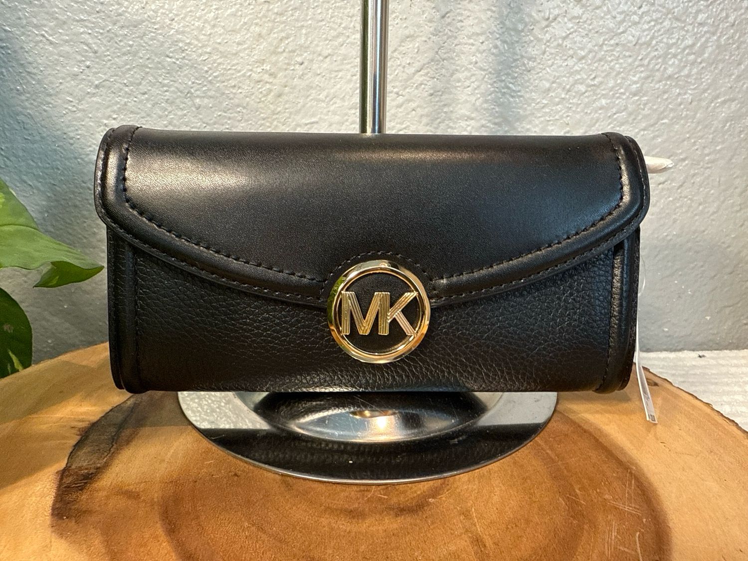 Michael Kors Large Flap Continental Wallet In Black Leather Gold Toe Hardware Retail $228 NWT